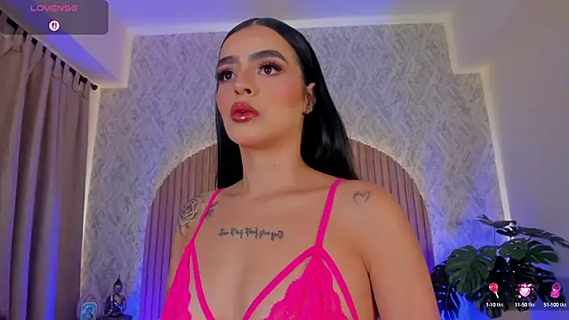 Sophiie Belle online show from 10-10-25, 02:49