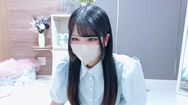 Snapshot of Ruru-shuv chatting on 09-20-25, 07:42 Ruru-shuv online show from 09-20-25, 07:42