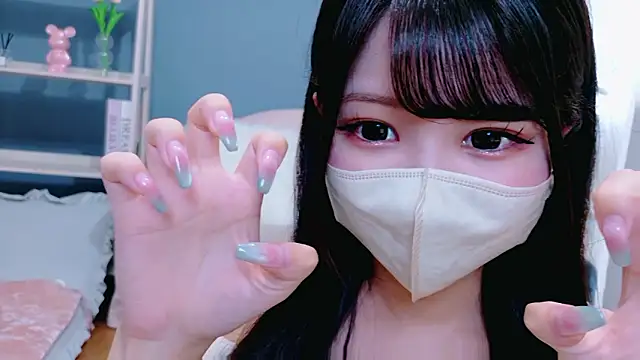 Snapshot of Ruru-shuv chatting on 09-25-25, 12:42 Ruru-shuv online show from 09-25-25, 12:42