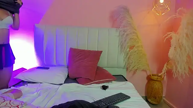  ruby red online show from 10-16-25, 10:16