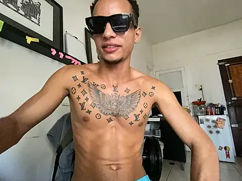 Snapshot of michaelmarotiny chatting on 03-22-26, 12:52 michaelmarotiny online show from 03-22-26, 12:52