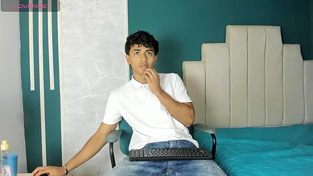 Jaycob Black1 online show from 10-08-25, 12:03