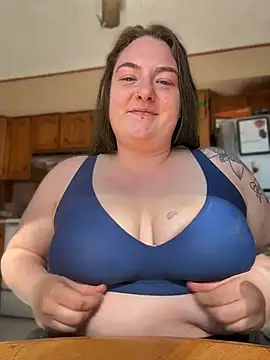 lizbabyy27 online show from 05-11-26, 08:39