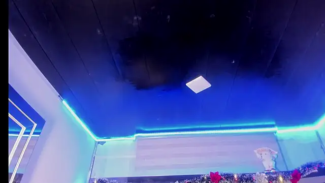 abbiecollins js online show from 12-23-25, 04:10