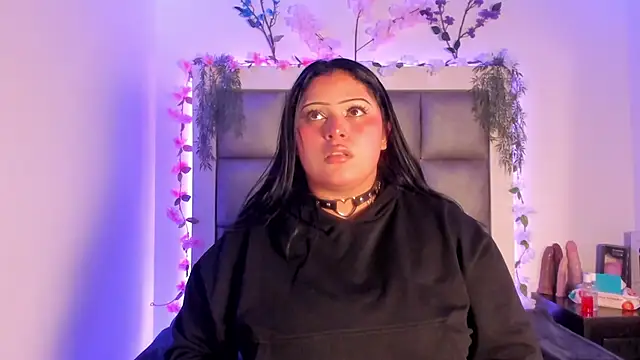 abbiecollins js online show from 02-05-26, 04:17