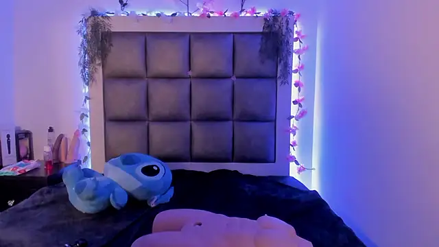 abbiecollins js online show from 02-13-26, 04:30