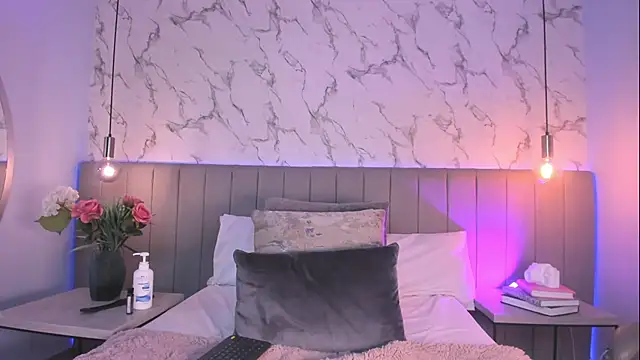 Amber Santana online show from 10-30-25, 10:43