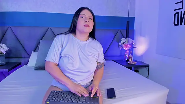 Amber Santana online show from 06-11-26, 01:38