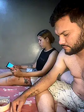coupleyys online show from 10-28-25, 02:48