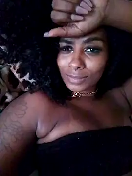 Snapshot of Pretasexy2 chatting on 10-11-25, 06:39 Pretasexy2 online show from 10-11-25, 06:39