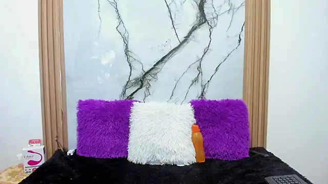 Bonnie tucci1 online show from 10-02-25, 01:07