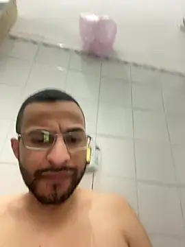 Snapshot of pauzudomoreno1 chatting on 12-22-25, 11:46 pauzudomoreno1 online show from 12-22-25, 11:46