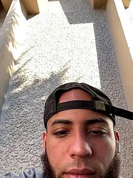 Snapshot of LeoPR00 chatting on 09-29-25, 07:19 LeoPR00 online show from 09-29-25, 07:19