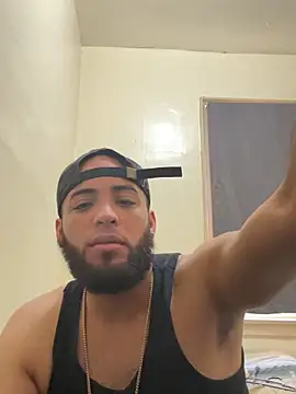 Snapshot of LeoPR00 chatting on 10-03-25, 03:20 LeoPR00 online show from 10-03-25, 03:20