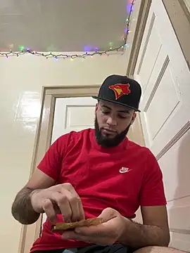 LeoPR00 online show from 12-17-25, 09:21