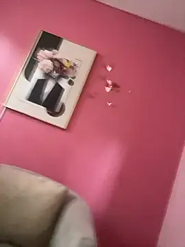 Snapshot of PrettyTiana_ chatting on 12-04-25, 08:39 PrettyTiana online show from 12-04-25, 08:39