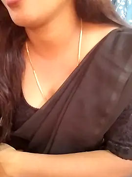 Snapshot of Tamil_Kayal_kutty chatting on 09-20-25, 06:14 Tamil Kayal kutty online show from 09-20-25, 06:14