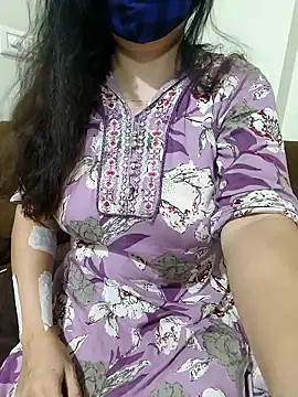 Snapshot of sassy_aly007 chatting on 09-20-25, 01:45 sassy aly007 online show from 09-20-25, 01:45