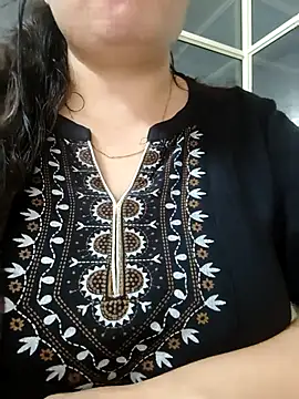 Snapshot of sassy_aly007 chatting on 09-23-25, 09:01 sassy aly007 online show from 09-23-25, 09:01