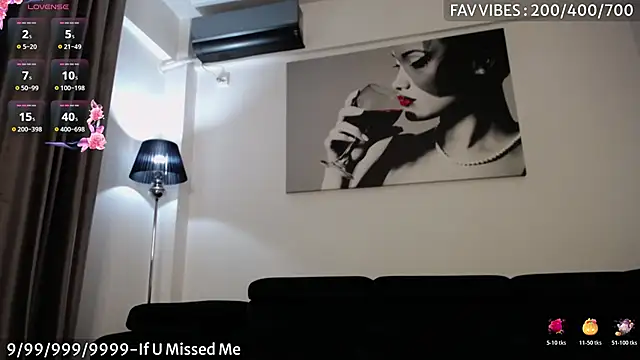 Snapshot of SassyCookies chatting on 10-24-25, 02:08 SassyCookies online show from 10-24-25, 02:08