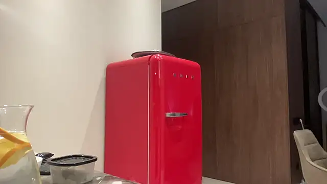 Orlinah online show from 10-26-25, 02:39