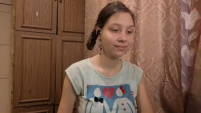 QutieDaSweet online show from 11-04-25, 02:10