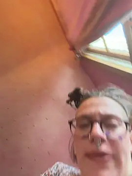 eggsma666 online show from 02-03-26, 05:29