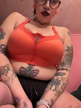 eggsma666 online show from 02-09-26, 07:01