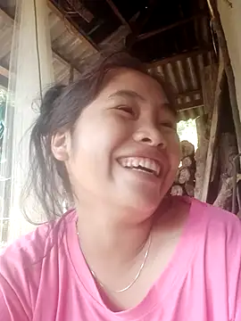 Snapshot of Luyen004 chatting on 10-02-25, 01:12 Luyen004 online show from 10-02-25, 01:12