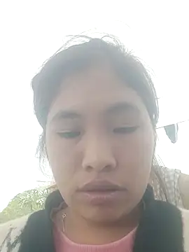 Snapshot of Luyen004 chatting on 11-19-25, 04:45 Luyen004 online show from 11-19-25, 04:45