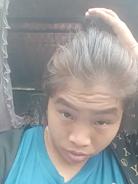 Snapshot of Luyen004 chatting on 01-15-26, 02:16 Luyen004 online show from 01-15-26, 02:16