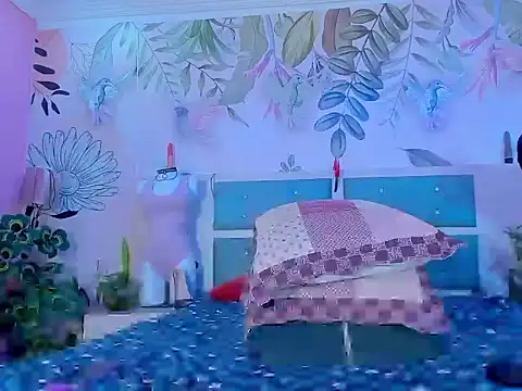 sweet lulu sofia online show from 10-02-25, 08:49