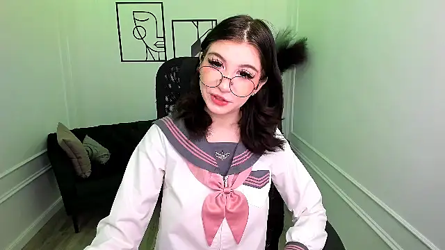 MeLLSawertyq online show from 10-14-25, 07:47