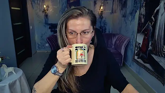 Snapshot of UmaSpace chatting on 09-13-25, 01:44 UmaSpace online show from 09-13-25, 01:44