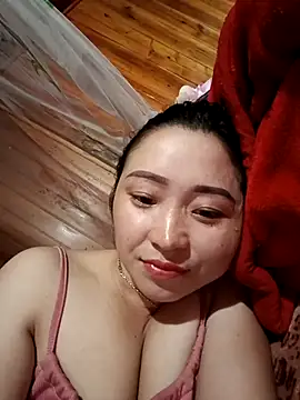 Snapshot of xianglove chatting on 09-19-25, 05:31 xianglove online show from 09-19-25, 05:31