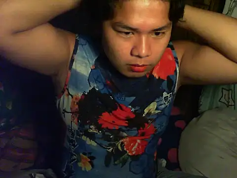 Snapshot of Huntrix2025 chatting on 10-18-25, 07:47 Huntrix2025 online show from 10-18-25, 07:47