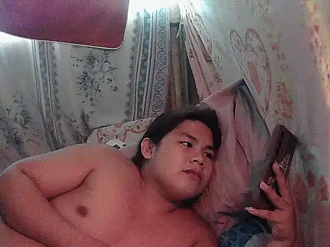 Huntrix2025 online show from 06-18-26, 02:34