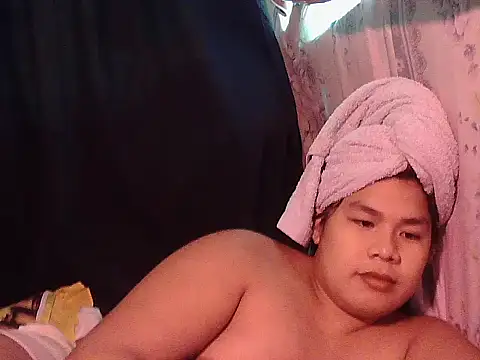 Huntrix2025 online show from 06-25-26, 05:12