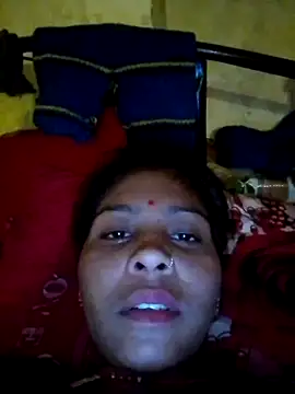 Snapshot of Sort_xr12 chatting on 10-29-25, 04:53 Sort xr12 online show from 10-29-25, 04:53