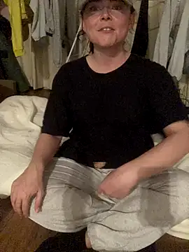 Mia Winters online show from 12-14-25, 08:57