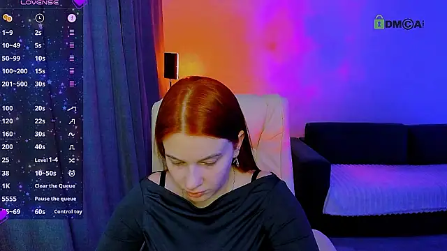 Snapshot of red__dizzy chatting on 02-19-26, 09:00 red dizzy online show from 02-19-26, 09:00