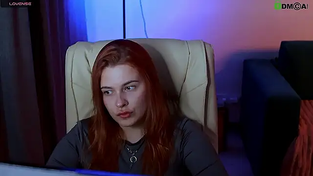 Snapshot of red__dizzy chatting on 03-19-26, 07:51 red dizzy online show from 03-19-26, 07:51