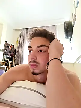 Bonk o online show from 10-10-25, 04:28