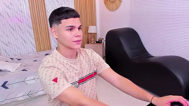 james jonnes online show from 09-30-25, 07:52