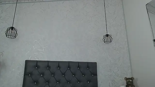 Snapshot of Sabriinaa_Foxx chatting on 03-25-26, 12:11 Sabriinaa Foxx online show from 03-25-26, 12:11