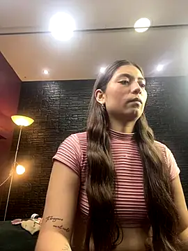 Lizzie Collin online show from 09-27-25, 04:01