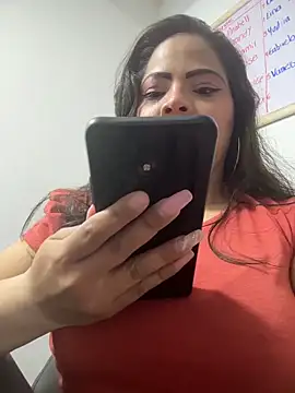 Snapshot of ROUSE_SINCLAIR chatting on 10-10-25, 07:02 ROUSE SINCLAIR online show from 10-10-25, 07:02