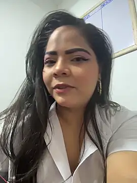 Snapshot of ROUSE_SINCLAIR chatting on 10-18-25, 07:47 ROUSE SINCLAIR online show from 10-18-25, 07:47