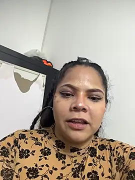 Snapshot of ROUSE_SINCLAIR chatting on 10-31-25, 09:10 ROUSE SINCLAIR online show from 10-31-25, 09:10