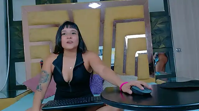 CailinANDrouse online show from 11-08-25, 10:26